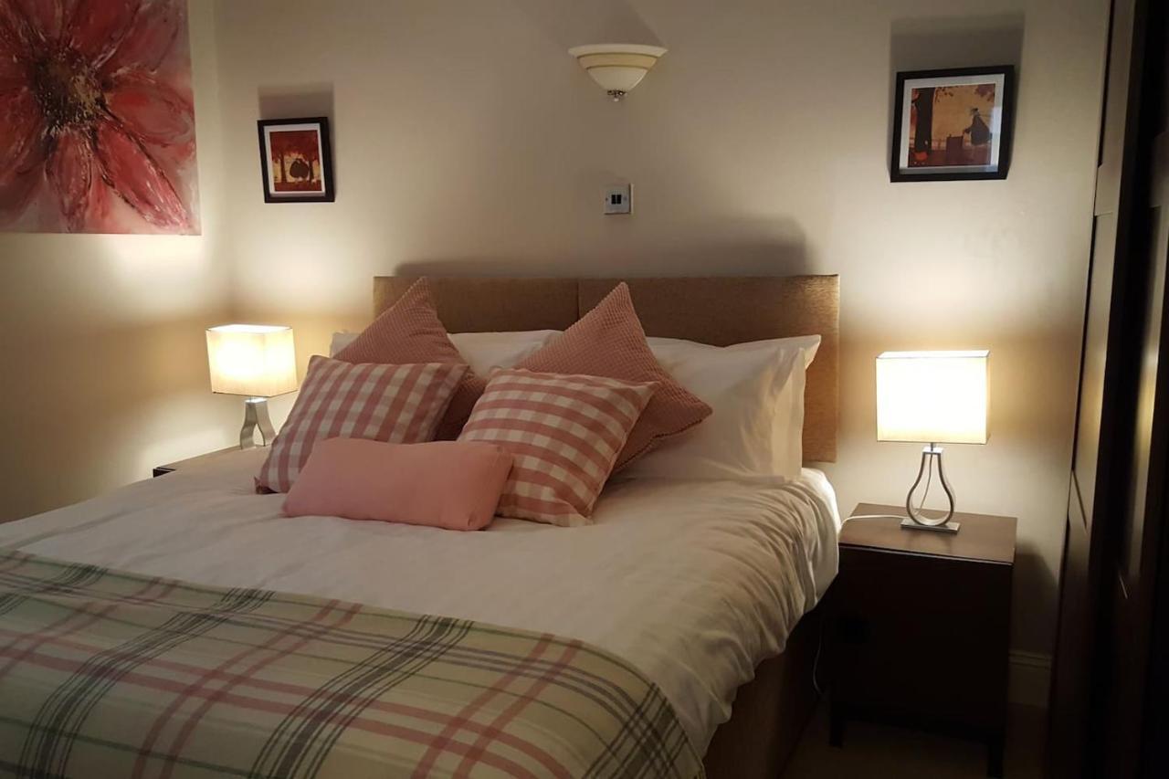 Thornhill House - Historic 5 Bedroom 5 Ensuite Στέρλινγκ Εξωτερικό φωτογραφία